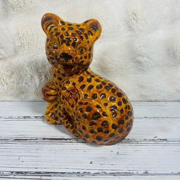Vintage Molded Glazed Ceramic Baby Leopard Cheetah Cub 8”Animal Figurine Statue - Picture 2 of 15